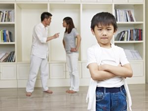 family.parentsfighting.kid.asian